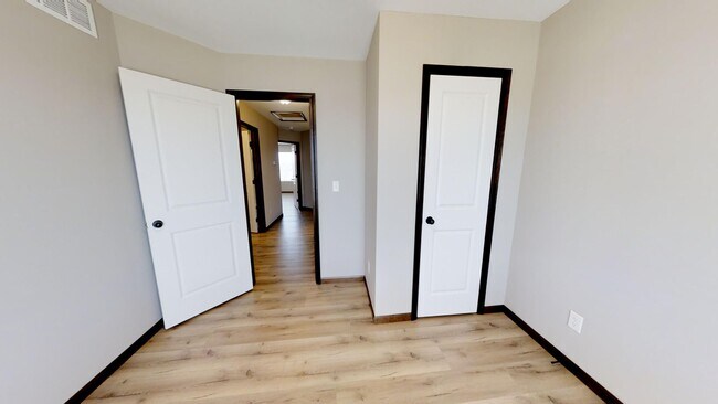 Building Photo - 8720 E Harry St