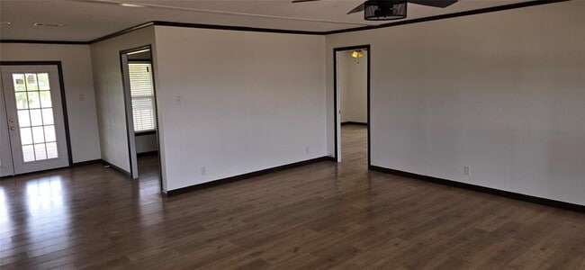 Building Photo - 148 Sunview Dr