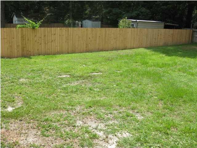 Building Photo - 2404 S Hillwood Dr