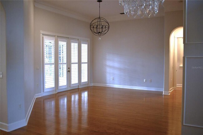 Building Photo - 4910 Old Creek Dr