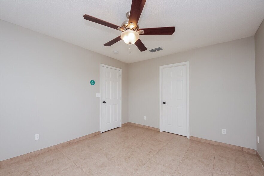 Building Photo - 15431 Margaux Dr