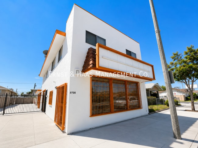 Building Photo - 9706 Alondra Blvd