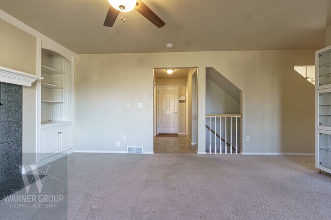 Building Photo - 9631 Stoneglen Dr