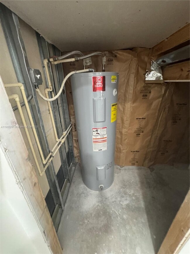 Building Photo - 17145 SW 92nd St