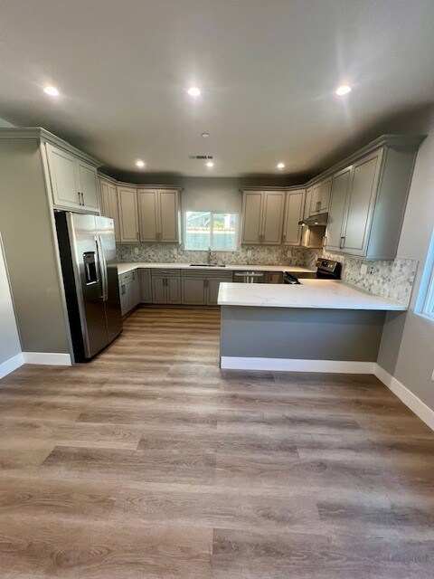 Building Photo - 6227 Orion Ave