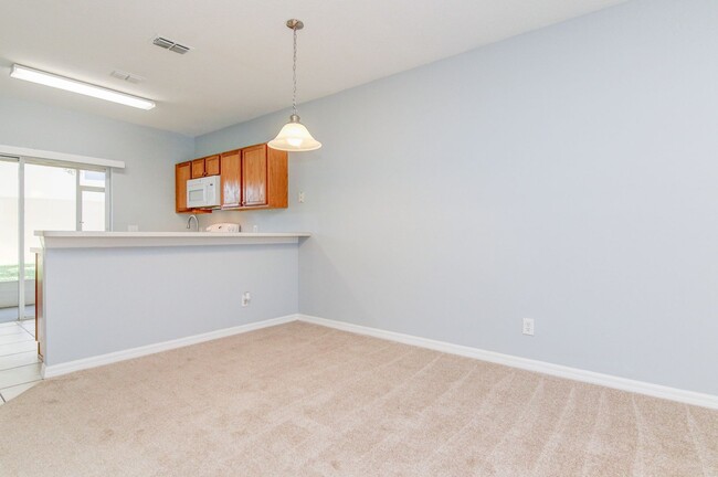 Building Photo - RENT BY MAY 15TH and RECEIVE 2 WEEKS OFF Y...