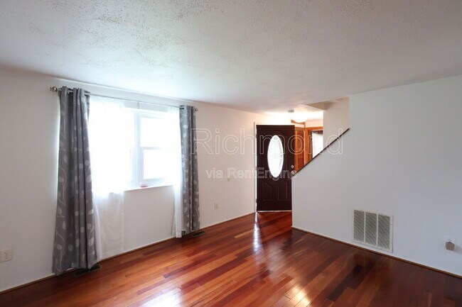 Building Photo - 15808 Tinsberry Pl