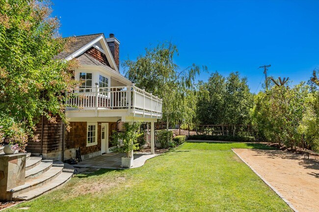 Building Photo - Stunning Los Altos Hills Estate
