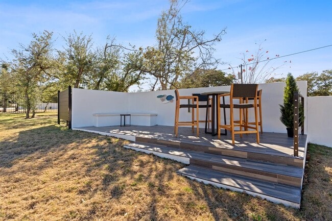 Building Photo - 20806 Northland Cir