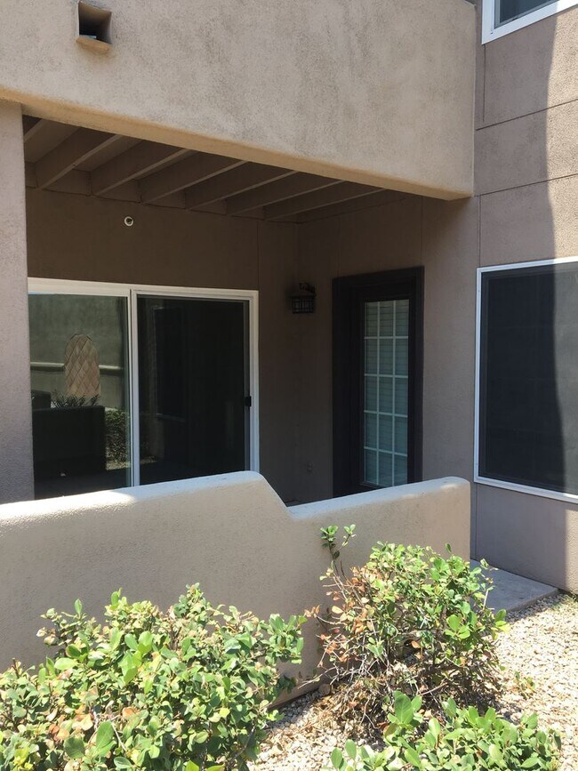 Building Photo - Experience the Best of Scottsdale living!