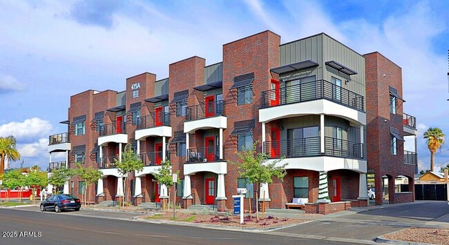 Building Photo - 475 N 9th St