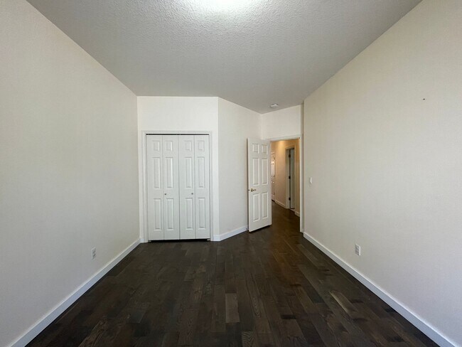 Building Photo - Custom Traditional Home in Montreux Neighborhood 3Bd/2Ba Home with 3 Car Garage!! Close to Cedar ...