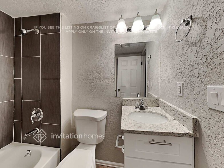 Building Photo - 7740 Lindsey Dr