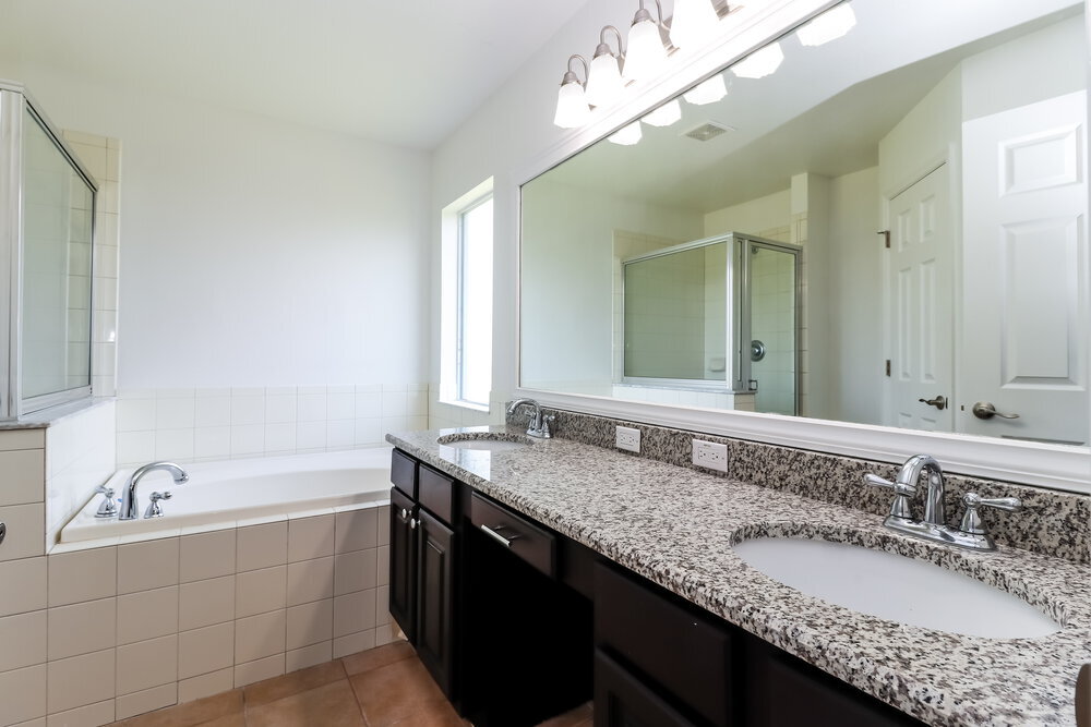 Building Photo - 5235 Greystone Dr