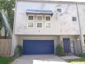 Building Photo - 117 Willard St