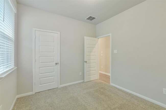 Building Photo - 17418 Rosette Grass Dr