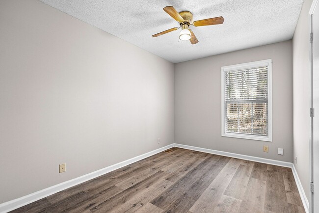 Building Photo - 1539 Hugh Hunter Rd