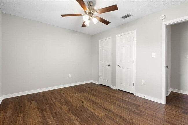 Building Photo - 7260 Pecan Terrace Dr