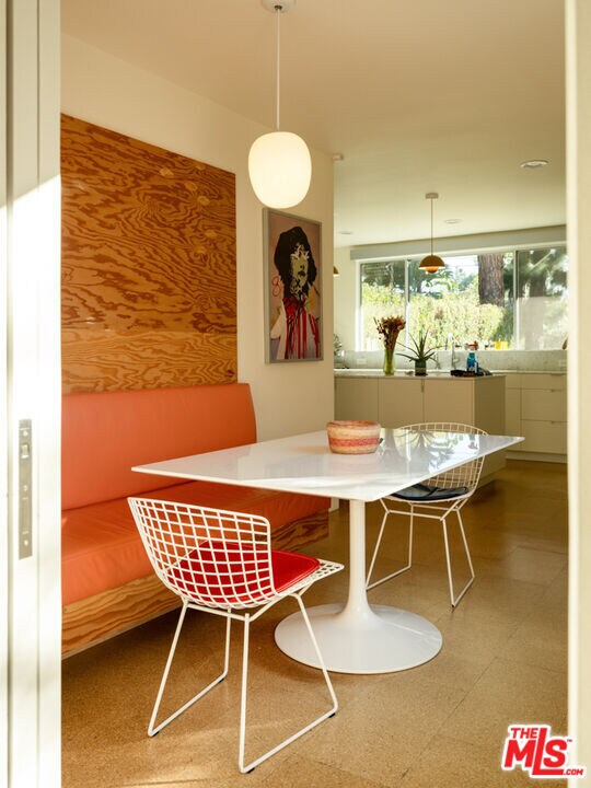 Building Photo - 13025 Addison St