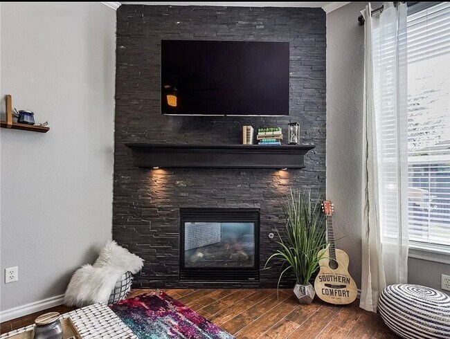 Building Photo - 10704 NW 32nd St