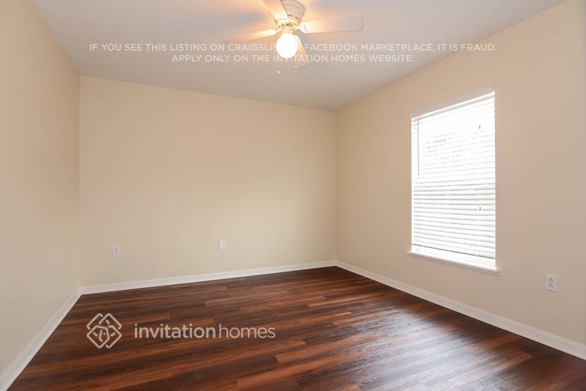 Building Photo - 3309 97th Ln E