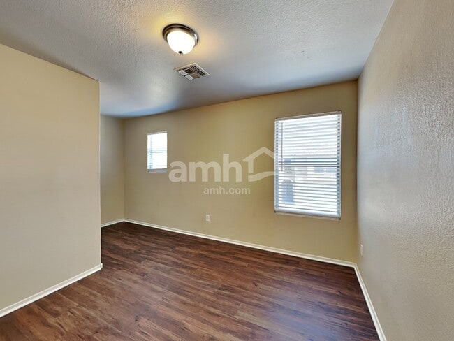 Building Photo - 16106 N 170th Ln