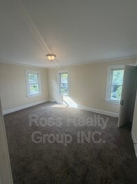 Building Photo - 1725 Mansfield Rd