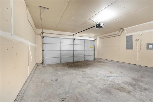 Building Photo - 2633 Salt Maker Way
