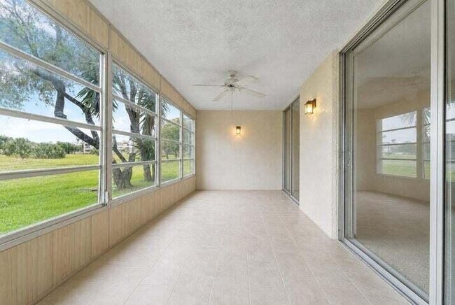 Building Photo - 370 NW 76th Ave
