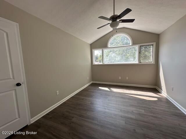 Building Photo - 1807 Oriole Dr