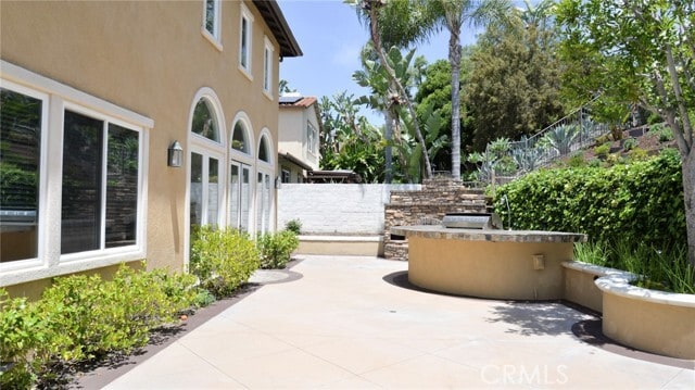 Building Photo - 45 Via Cancion