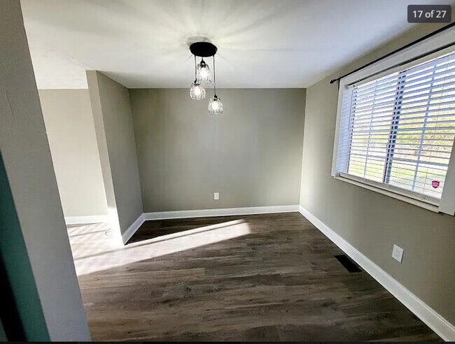 Building Photo - 3100 Able Pl