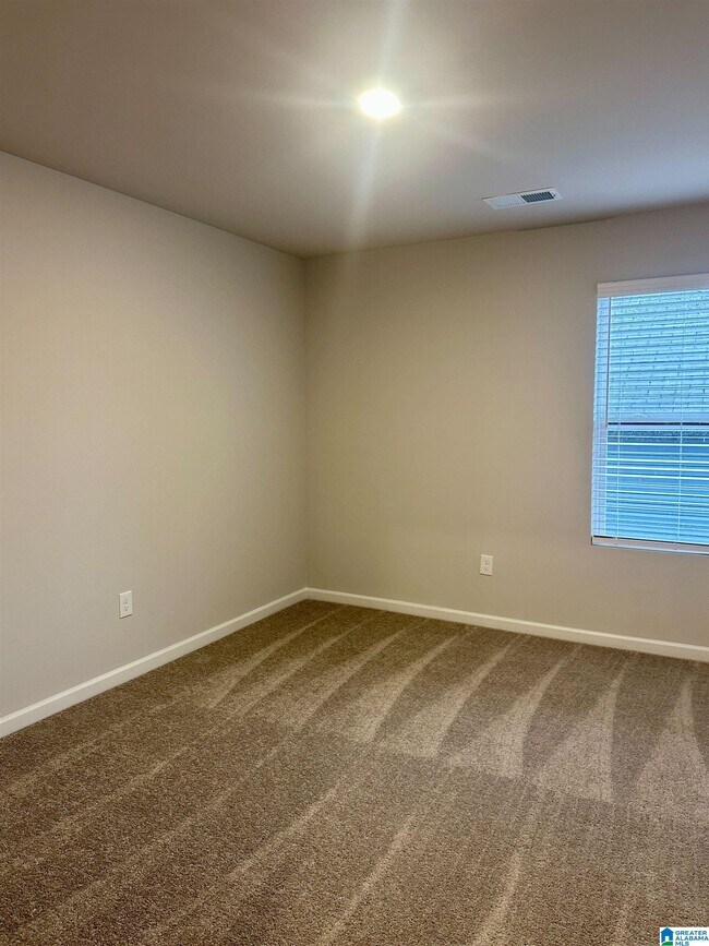 Building Photo - 1015 Brookhaven Ln