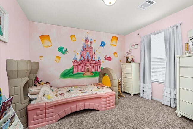 Building Photo - 18503 Sunrise Maple Dr