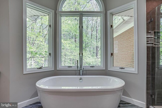 Building Photo - 14035 Vom Hainberg Pl