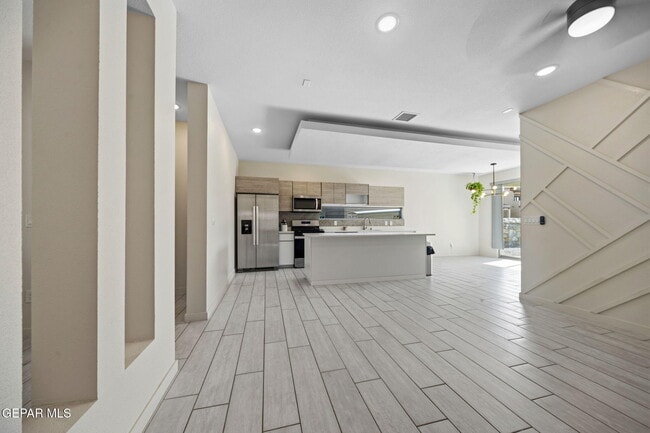 Building Photo - 3741 Peak Pl