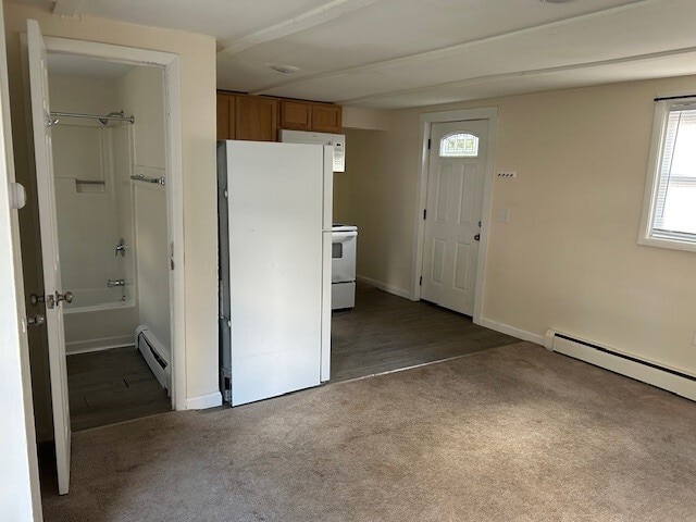 Building Photo - 445 US-7