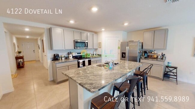 Building Photo - 4122 Dovetail Ln