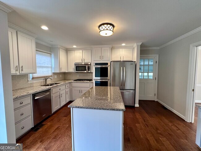 Building Photo - 3363 Somerset Trace