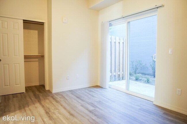 Building Photo - 8510 N Ivanhoe St