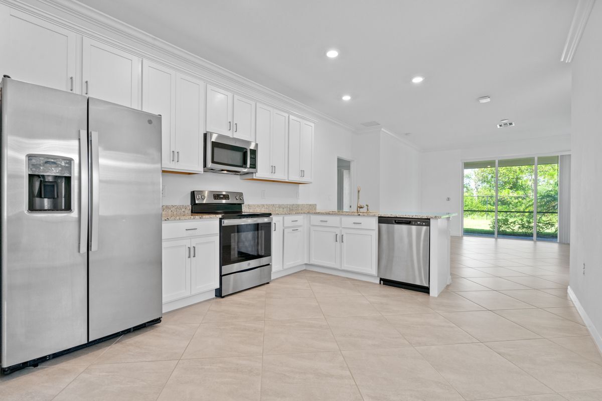 Building Photo - 4288 Lemongrass Dr