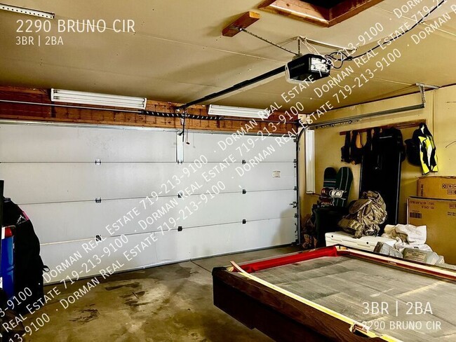 Building Photo - 2290 Bruno Cir