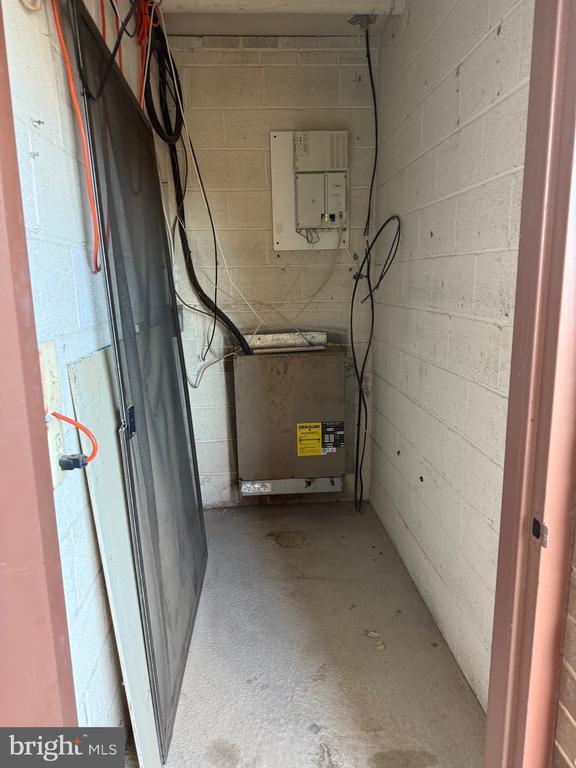 Building Photo - 531 Florida Ave