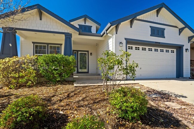Building Photo - Main Level Living in Pine Creek...Views ar...