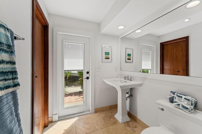 Building Photo - 18150 Perigon Way