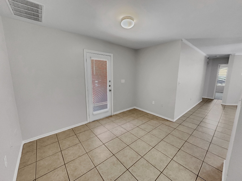 Building Photo - 509 N Brentwood Ave
