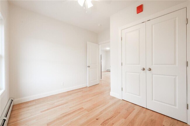 Building Photo - 529 Wood St