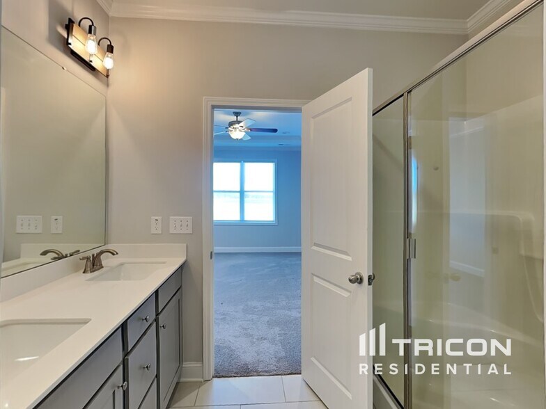 Building Photo - 25 Fish Whistle Ct