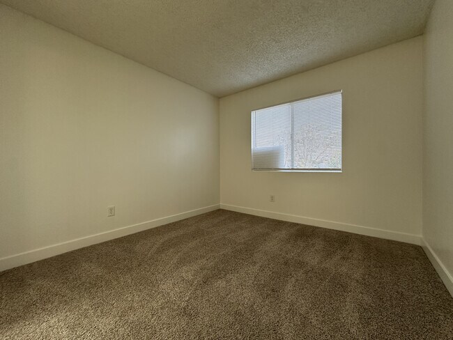 Building Photo - 3706 Lytle Creek Loop