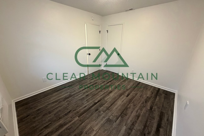 Building Photo - Move-in Special! Limited-Time Leasing Offer - FREE RENT!